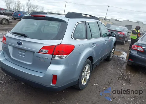 2014 Subaru Outback 2.5I z USA, uszkodzony, nr VIN 4S4BRBACXE3303632